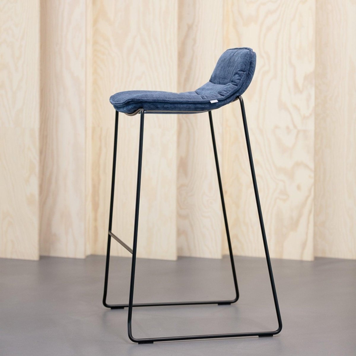 EDGE BAR - JC design